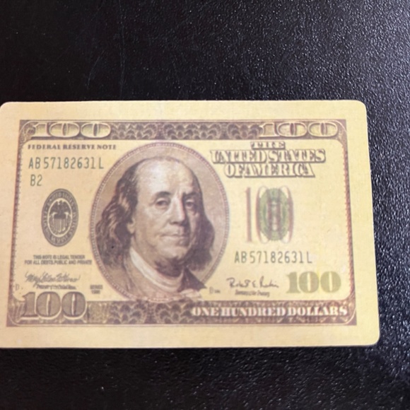 2 Decks of $100 Bill Playing Cards, Plastic Coated, 1 New in Shrink, 1 Like New - Picture 4 of 9